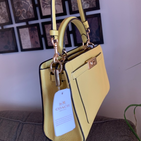 Authentic COACH pebbled leather 2 compartments turnlock pocket satchel/Crosby - Picture 7 of 15